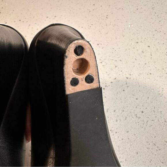 Tory Burch Black Leather Wedge Peep Toe Pumps Shoes Size 9 Missing heel cap - Picture 8 of 13